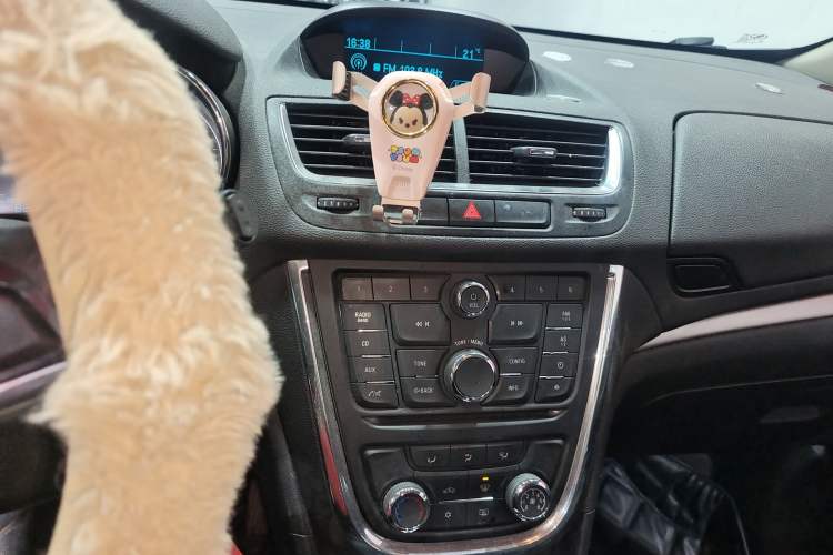 Used Buick Encore 2014 1.4T Automatic Two-Wheel Drive Urban Elite Model Audio And AC Panel