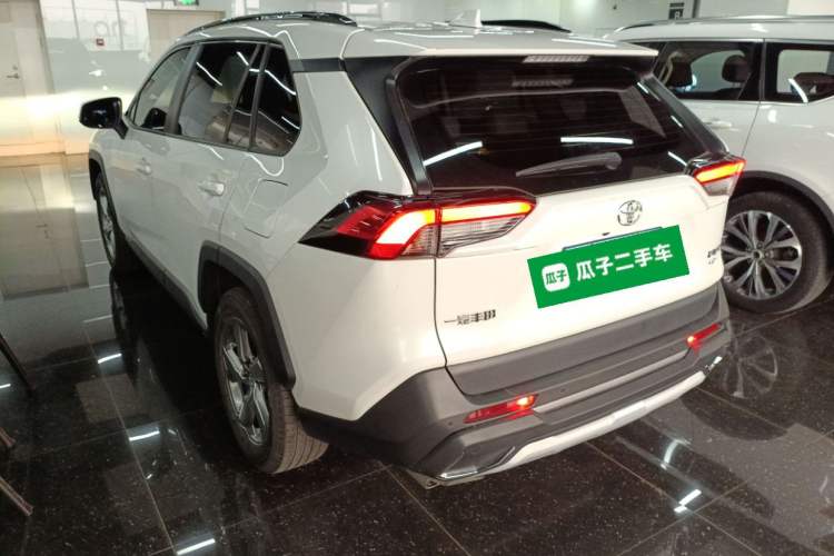 Used Toyota RAV4 2021 2.0L CVT 4x4 Trend Edition