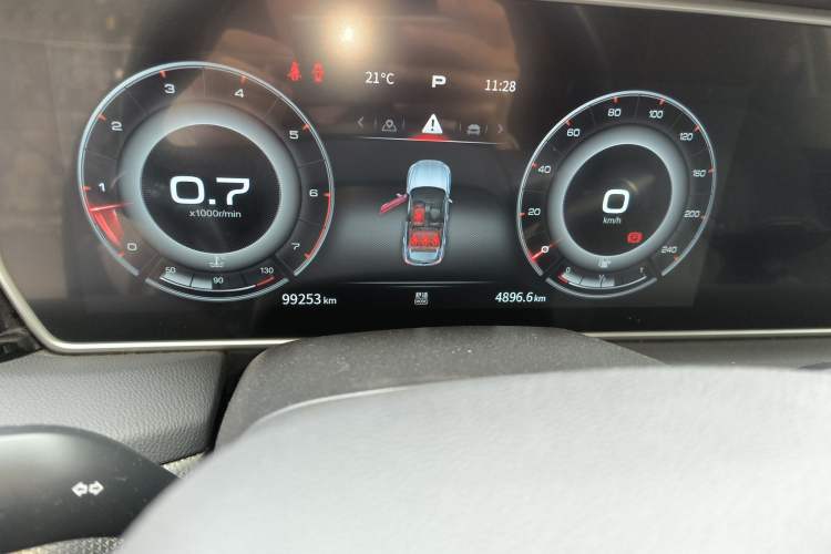 Used Hongqi HS5 2022 Facelifted Version 2.0T Smart Connect Flagship All-Wheel-Drive Edition