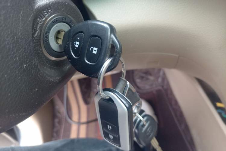 Used Toyota Highlander 2012 2.7L 2WD 5-Seater Elite Edition Vehicle Key