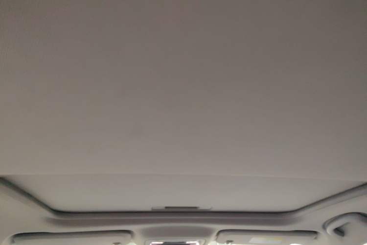 Used Chevrolet Malibu XL 2017 1.5T Automatic Ruichi Edition Headliner