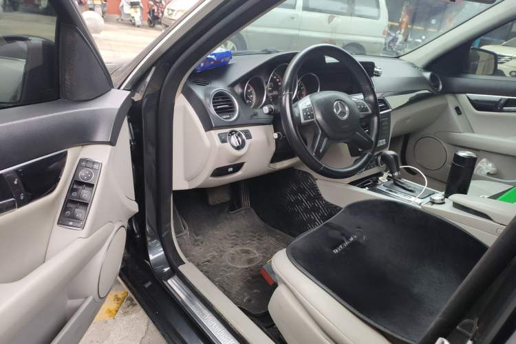 Used Mercedes-Benz C-Class 2013 C 180 CGI Classic