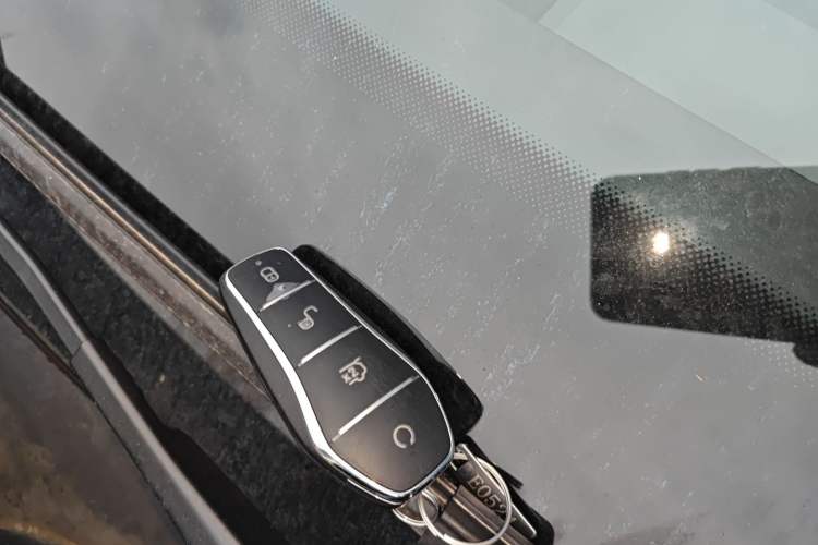 Used BYD Han L 2025 EV Four-Wheel Drive LiDAR Flagship Model