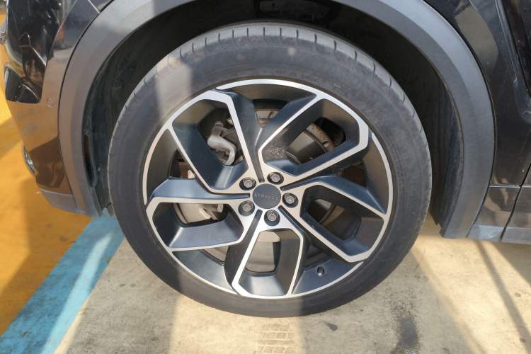 Used Lynk & Co 05 2020 2.0TD Two-Wheel Drive Shine Halo