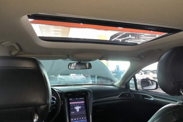 Used Ford Mondeo 2018 EcoBoost 180 Smart Control Fashion Model China V Standard
