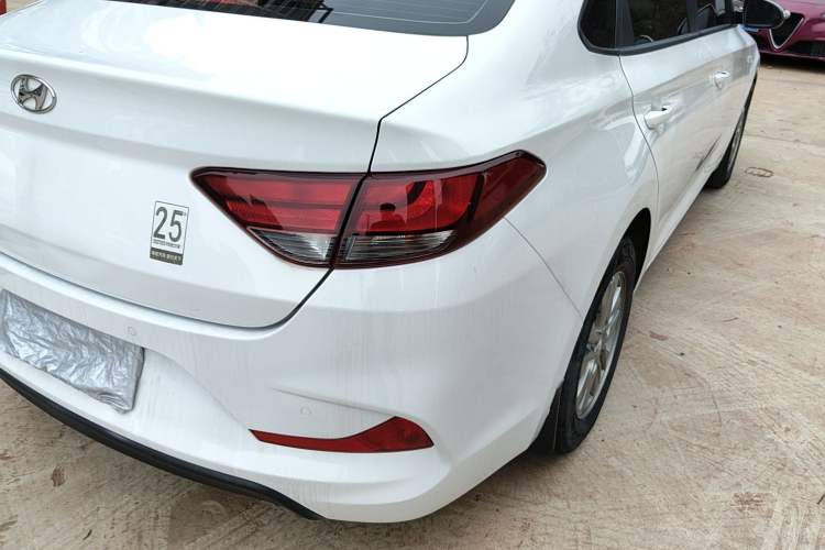 Used Hyundai Celesta 2018 1.6L Automatic GL Enjoyment Version China V Standard