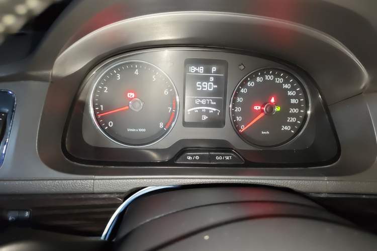 Used Volkswagen Gran Lavida 2013 1.4 TSI Automatic Comfort Model
