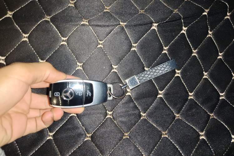 Used Mercedes-Benz E-Class 2017 E 200 4MATIC Coupe Vehicle Key
