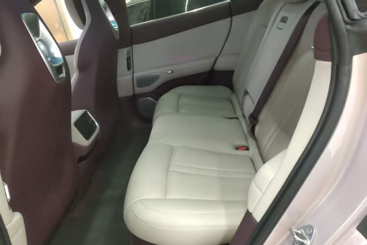 Used Xiaomi Auto YU7 2025 Ultra-Long Range High-Performance All-Wheel-Drive Max Edition