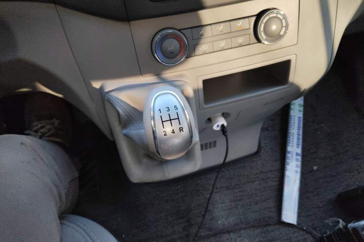 Used JAC Sunray 2021 2.0T Fuel-Efficient King Express Version Non-Commercial Long Wheelbase D20TCIF1