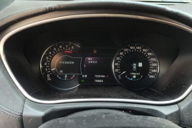 Used Lincoln MKX 2015 2.0T Two-Wheel Drive Deluxe Edition
