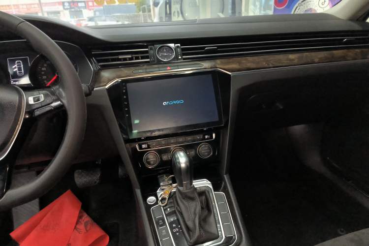 Used Volkswagen Magotan 2017 330TSI DSG Luxury Model