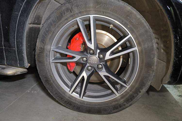 Used Audi Q5L 2020 45 TFSI Prestige Fashion Model Right Front Wheel Hub