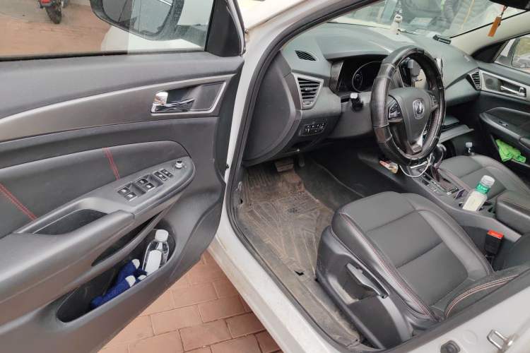 Used Changan CS75 2014 1.8T Automatic Elite Version China V Standard