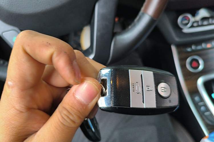 Used Land X7 2015 2.0T Panoramic Prestige Edition