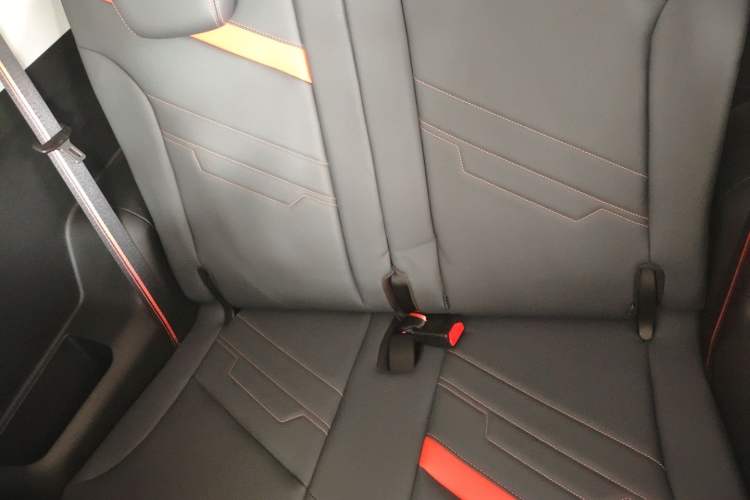 Used Chery New Energy Boundless Pro 2022 301km LingShou Edition Lithium Iron Phosphate