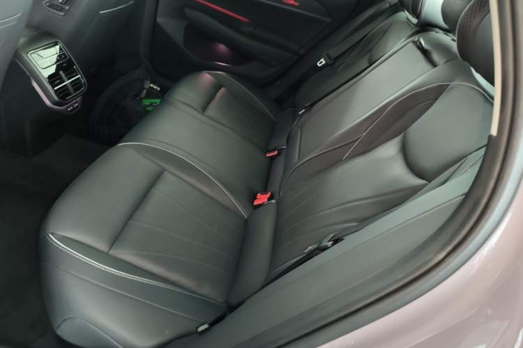 Used Volkswagen Passat 2025 Pro 380TSI Dragon Supreme Edition