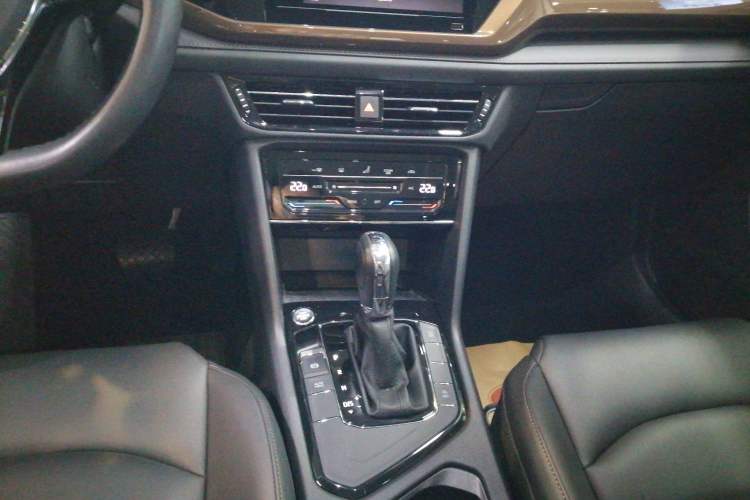 Used Volkswagen Tharu 2021 280TSI Two-Wheel Drive Comfort Edition Gear Lever