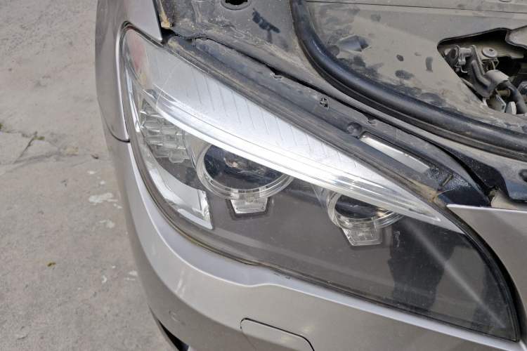 Used BMW 7 Series 2013 730Li Luxury Model Right Front Headlight