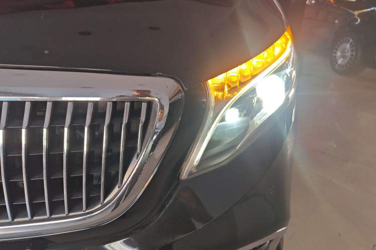 Used Mercedes-Benz V-Class 2018 V 260 L Prestige Extended Version China VI
