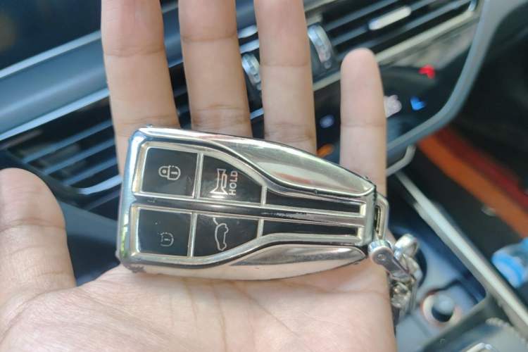 Used Hongqi HS5 2019 2.0T Smart Connect Flagship All-Wheel-Drive Version
