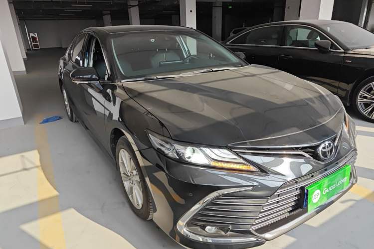 Used Toyota Camry 2021 2.0G Luxury Edition
