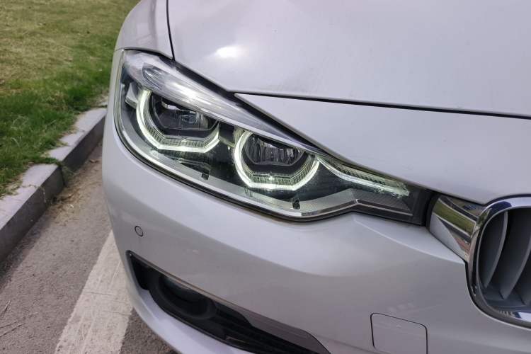 Used BMW 3 Series 2018 320Li Fashion Model Right Front Headlight