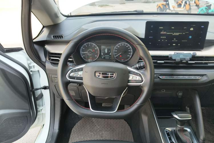 Used Geely Auto Vision X3 2021 PRO 1.5L CVT Deluxe Model