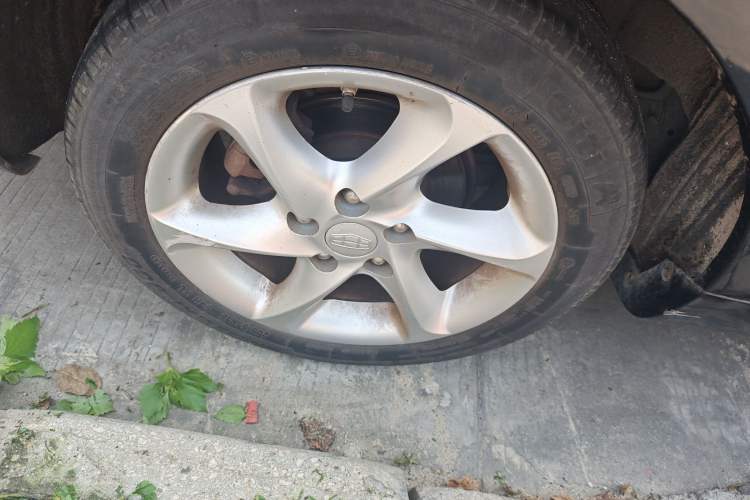 Used Geely Auto Classic Emgrand 2012 Sedan 1.8L Manual Luxury Model