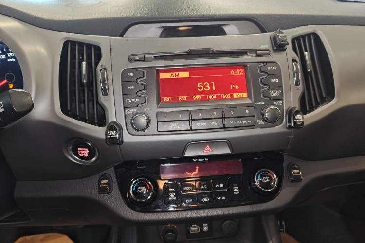 Used Kia Sportage R 2015 2.0L Automatic Two-Wheel Drive GLS Audio And AC Panel