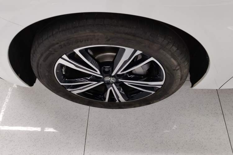 Used Hongqi EH7 2024 690 Pro Left Front Wheel Hub