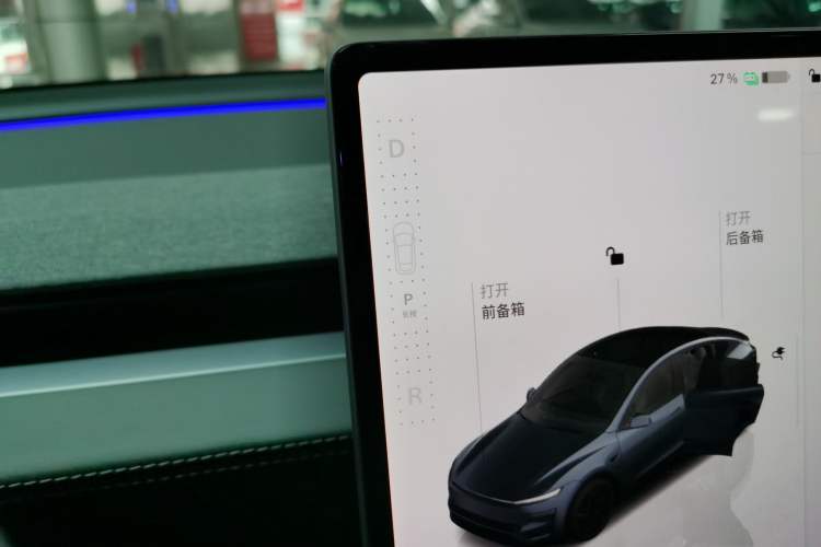 Used Tesla Model Y 2025 Rear-Wheel-Drive Version
