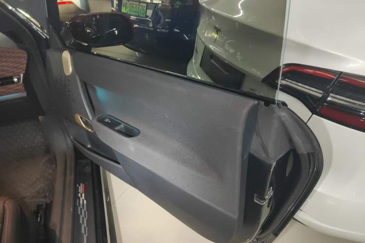 Used MINI Electric MINI COOPER 2025 452km COOPER SE Spring by the Sea Limited Edition
