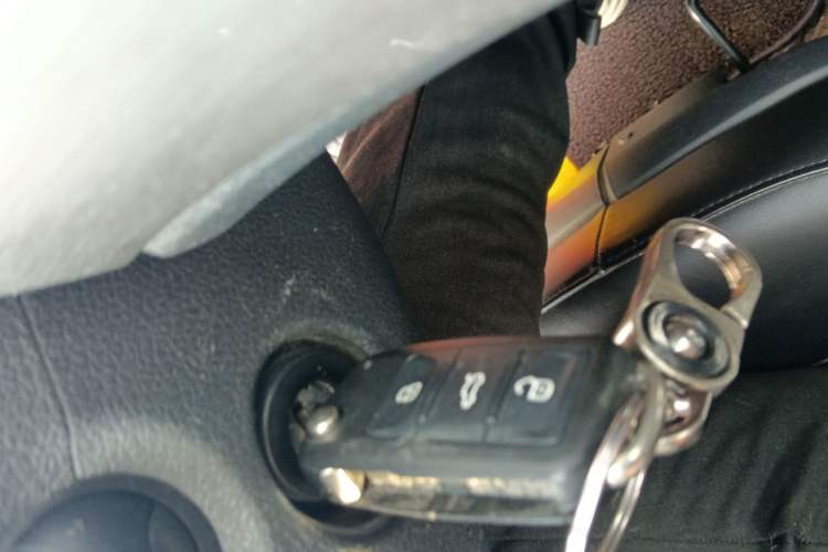 Used Volkswagen Lavida 2013 Revised Version 1.6L Automatic Luxury Edition Vehicle Key