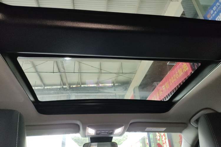 Used Toyota RAV4 2023 2.0L CVT Two-Wheel Drive Fashion Plus Edition Headliner