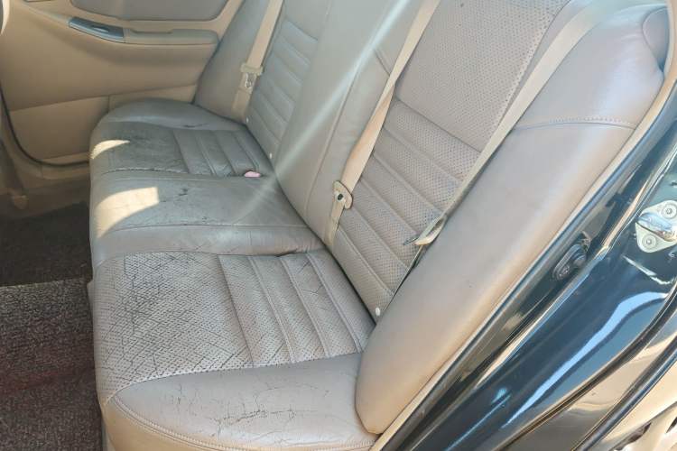 Used Toyota Corolla EX 2013 1.6L Automatic Luxury Edition