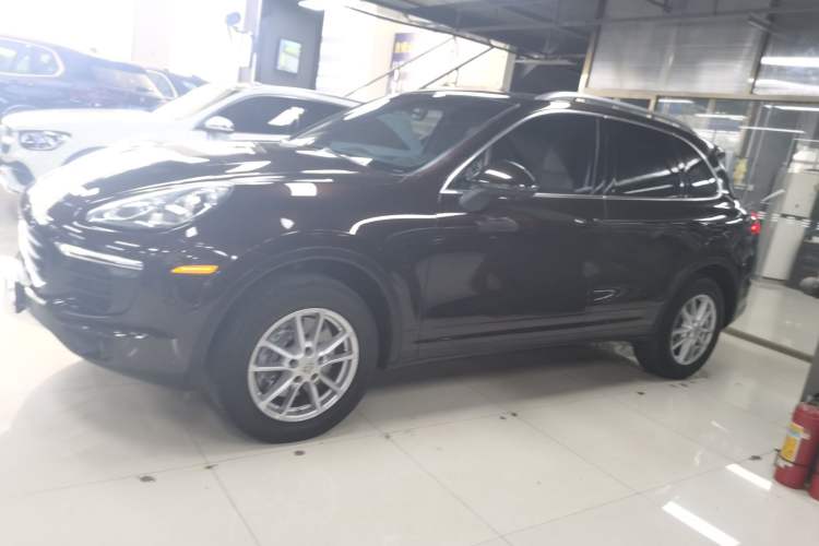 Used Porsche Cayenne 2015 3.6L automatic transmission U.S. specification Left Side