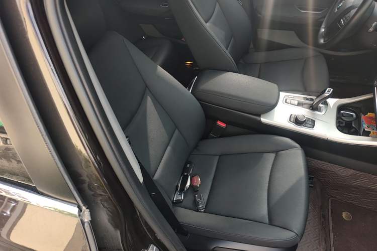 Used BMW X3 2016 sDrive20i
