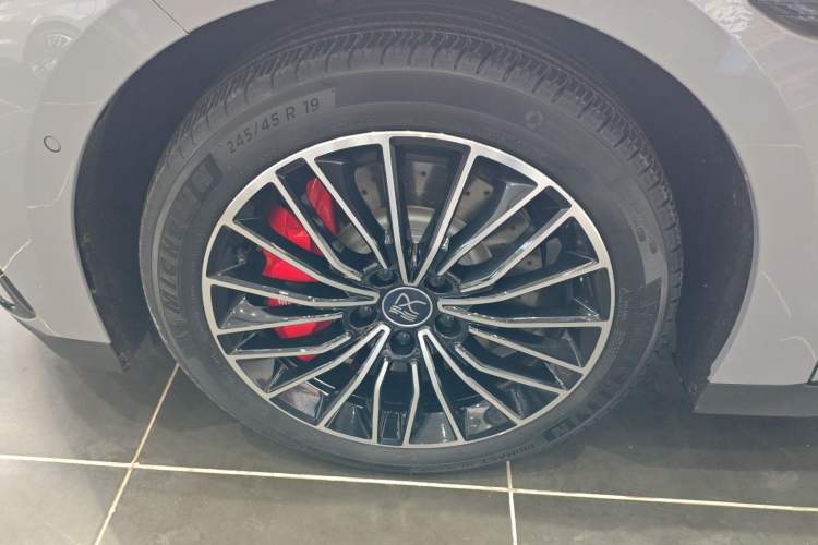 Used BYD Han 2025 EV Intelligent Driving Edition 701KM LiDAR Deluxe Model