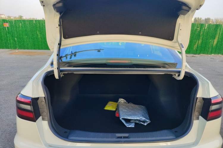 Used Venucia D60 2023 PLUS 1.6L XL CVT Yue Ling Edition