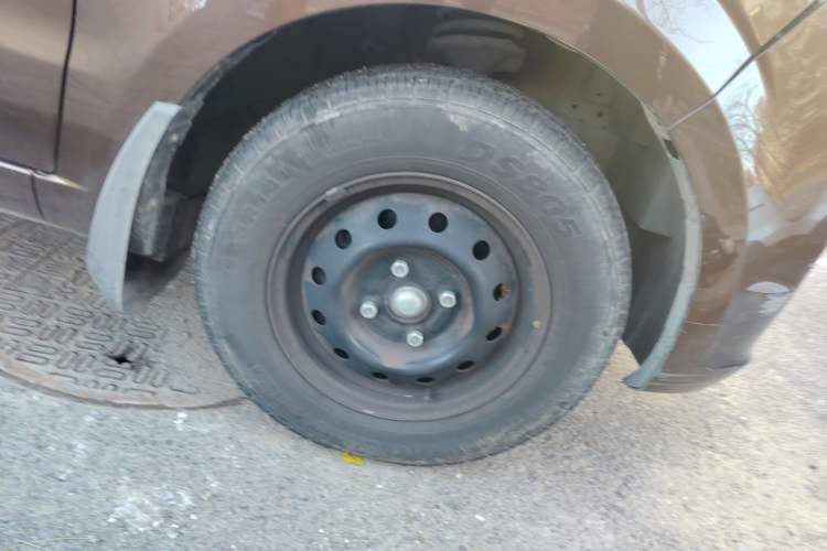 Used BAIC Weiwang M20 2017 1.5L M20S Basic Version DAM15DL
