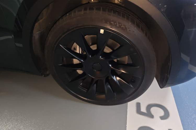 Used Tesla Model Y 2024 Rear-Wheel-Drive Version