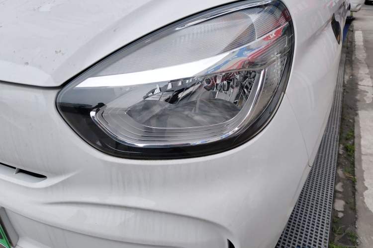 Used Roewe Clever 2021 302 km New Four-Seater Super-Efficient Version