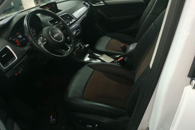 Used Audi Q3 2017 30 TFSI Fashion Model
