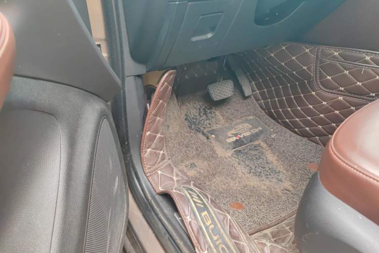 Used Buick Envision 2016 20T Two-Wheel Drive Leading Version Driver Seat