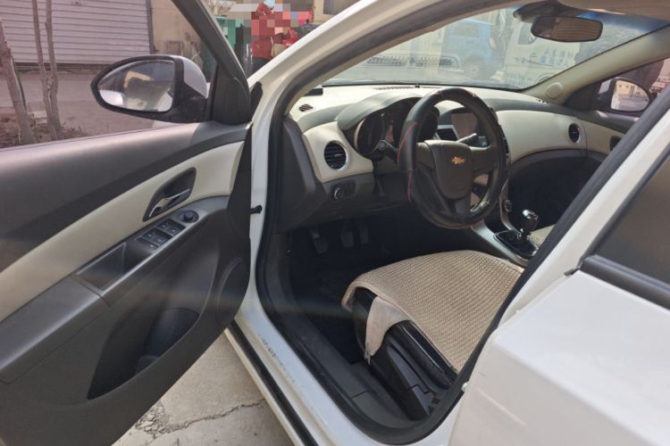 Used Chevrolet Cruze 2015 1.5L Classic SL MT