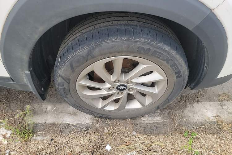 Used Hyundai Tucson 2015 2.0L Automatic Two-Wheel Drive Smart Version
