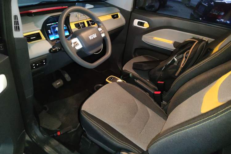 Used Chery QQ Ice Cream 2022 170km Sundae Phosphate Lithium-Ion