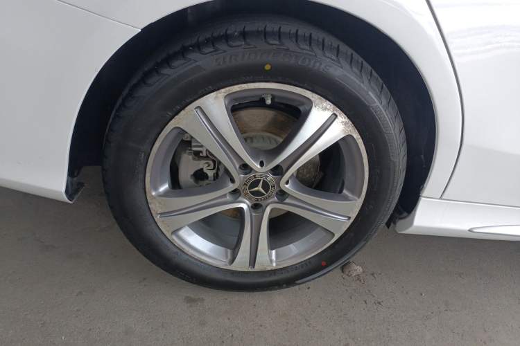 Used Mercedes-Benz C-Class 2020 Restyled C 260 L Sport Edition Right Rear Wheel Hub
