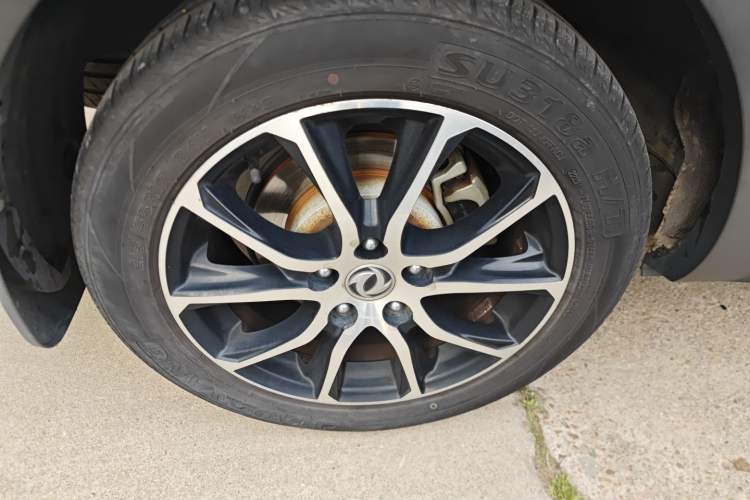 Used FORTHING SX6 2016 1.6L CVT Luxury Model
